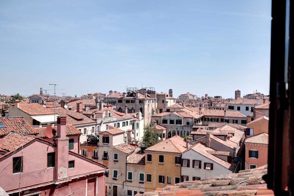 Ca' Badoer Attic Apartment Venice Exterior photo