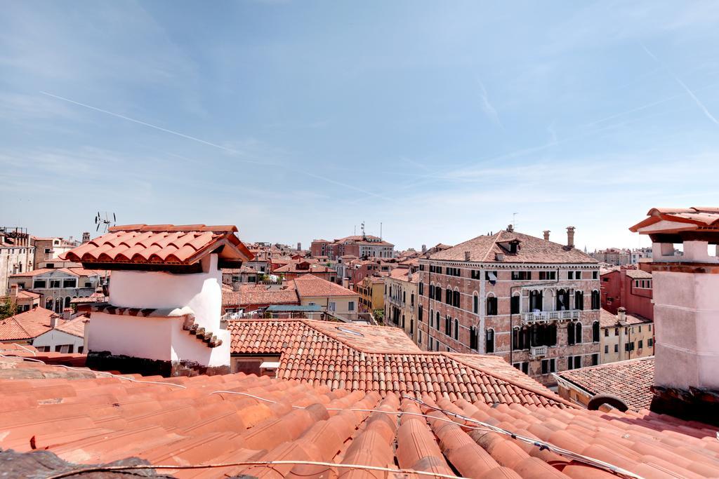 Ca' Badoer Attic Apartment Venice Exterior photo