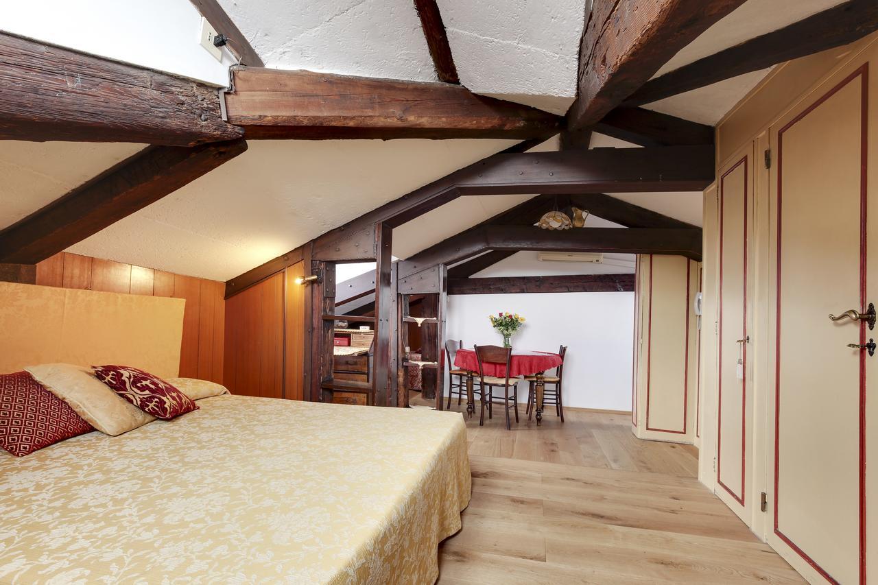 Ca' Badoer Attic Apartment Venice Exterior photo